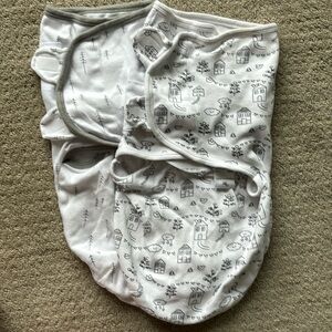 5/$25- Bundle of baby swaddles
